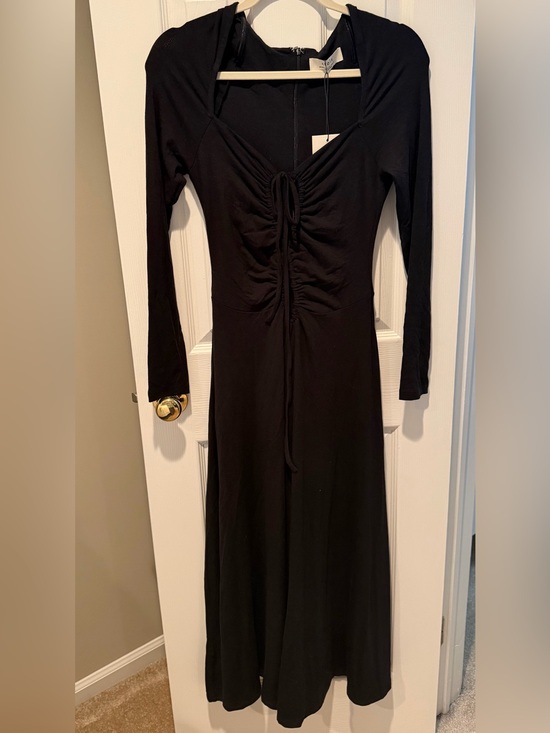 Atoir Dresses & Skirts - Atoir Caspian Black Ruched Long Sleeve Maxi Dress Size 4 NWT